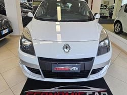 Bianco Usata 2011 Renault Scénic III Dynamique Monovolume | 5300 € (Buon prezzo)