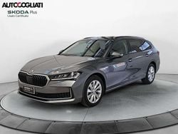 Grigio graphite metallizzato Usata 2024 Skoda Superb Style Station wagon | 32.900 € (Buon prezzo)
