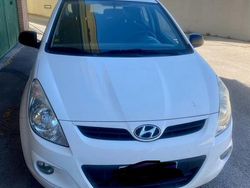 Bianco Usata 2010 Hyundai i20 Due volumi | 4500 € (Cara)
