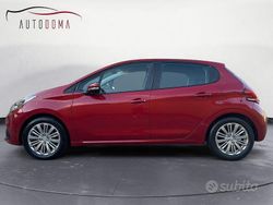Bordeaux Usata 2018 Peugeot 208 Active Due volumi | 8500 € (Buon prezzo)