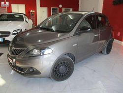 Grigio Usata 2022 Lancia Ypsilon Silver Due volumi | 11.450 € (Buon prezzo)