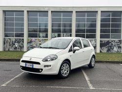 Bianco Usata 2016 Fiat Punto Lounge Tre volumi | 6700 € (Buon prezzo)