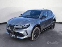 Grigio Nuova 2025 Alfa Romeo Junior SUV | 29.900 €