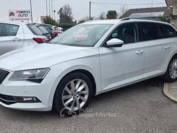 Usata 2019 Skoda Superb Ambition Station wagon | 17.800 € (Buon prezzo)