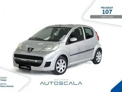 Grigio Usata 2011 Peugeot 107 Active Due volumi | 4490 € (Buon prezzo)