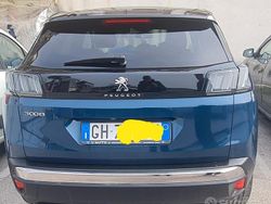 Blu Usata 2022 Peugeot 3008 Tre volumi | 21.780 € (Buon prezzo)