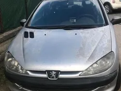 Usata 2008 Peugeot 206 Tre volumi | 500 €