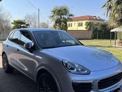 Usata 2015 Porsche Cayenne SUV | 26.500 € (Buon prezzo)
