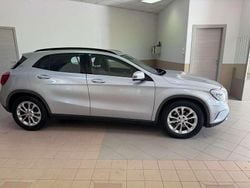 Argento Usata 2015 Mercedes GLA200 Executive SUV | 15.000 € (Buon prezzo)