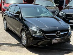Nero Usata 2017 Mercedes CLA180 Executive Tre volumi | 13.999 € (Buon prezzo)