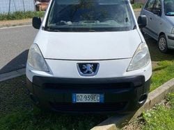 Usata 2010 Peugeot Partner Monovolume | 4000 € (Ottimo prezzo)