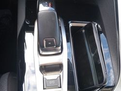 Grigio Usata 2018 Peugeot 3008 Due volumi | 14.000 €