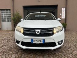 Bianco Usata 2013 Dacia Sandero Lauréate Tre volumi | 3300 € (Ottimo prezzo)
