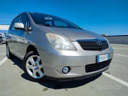 Grigio Usata 2002 Toyota Corolla Monovolume | 2290 € (Buon prezzo)