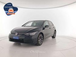 Usata 2024 VW Golf Life Tre volumi | 25.000 € (Buon prezzo)