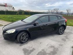 Nero Usata 2018 Volvo V40 Business Edition Station wagon | 15.000 € (Molto cara)