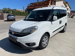 Bianco Usata 2016 Fiat Doblò Lounge Monovolume | 9999 € (Molto cara)