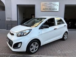 Bianco Usata 2013 Kia Picanto Due volumi | 5199 € (Buon prezzo)