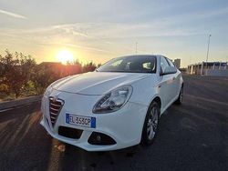 Usata 2012 Alfa Romeo Giulietta Progression Tre volumi | 6000 € (Cara)