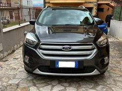Grigio Usata 2017 Ford Kuga SUV | 12.000 € (Buon prezzo)