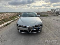 Usata 2006 Alfa Romeo 159 Tre volumi | 3500 €