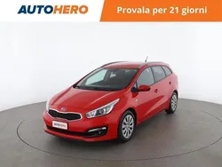 Rosso Usata 2016 Kia Ceed Active Tre volumi | 10.699 € (Buon prezzo)