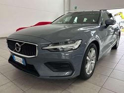 Grigio Usata 2022 Volvo V60 Business Edition Station wagon | 25.500 € (Cara)