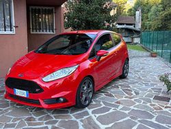 Rosso Usata 2014 Ford Fiesta ST Due volumi | 12.600 € (Buon prezzo)