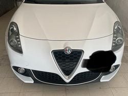 Usata 2011 Alfa Romeo Giulietta Tre volumi | 5400 €