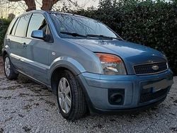 Usata 2007 Ford Fusion Tre volumi | 1500 €