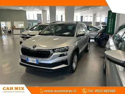 Argento brillante metallizzato Usata 2024 Skoda Karoq Executive SUV | 26.900 € (Buon prezzo)