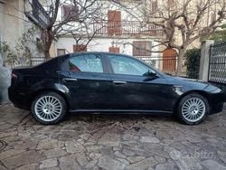Nero Usata 2007 Alfa Romeo 159 Exclusive Tre volumi | 5400 € (Buon prezzo)
