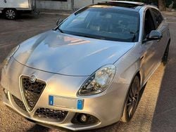 Usata 2010 Alfa Romeo Giulietta Exclusive Due volumi | 6500 € (Molto cara)