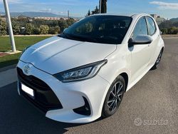 Bianco Usata 2023 Toyota Yaris Trend Tre volumi | 15.200 € (Buon prezzo)