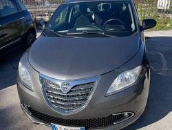 Grigio Usata 2013 Lancia Ypsilon Gold Due volumi | 6500 € (Buon prezzo)