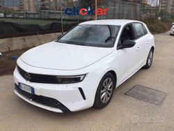 Bianco Usata 2022 Opel Astra Tre volumi | 17.999 € (Cara)