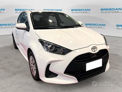 Bianco Usata 2024 Toyota Yaris Hybrid Active Tre volumi | 19.900 € (Buon prezzo)