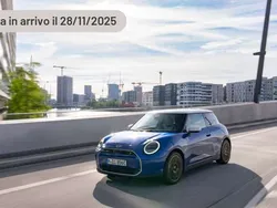 Argento Nuova 2025 Mini Cooper Essential Due volumi | 28.570 € (Super prezzo)