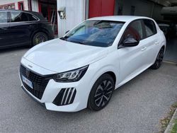Bianco Nuova 2025 Peugeot 208 Style Due volumi | 18.800 € (Ottimo prezzo)
