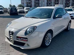 Bianco Usata 2013 Alfa Romeo MiTo Due volumi | 6490 € (Buon prezzo)