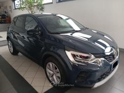 Grigio Usata 2024 Renault Captur Equilibre SUV | 16.499 € (Buon prezzo)