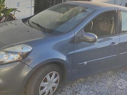 Grigio Usata 2010 Renault Clio II Tre volumi | 3500 € (Buon prezzo)