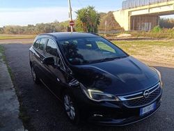 Nero Usata 2018 Opel Astra Business Station wagon | 8490 € (Buon prezzo)