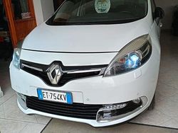 Bianco Usata 2014 Renault Scénic III Bose Edition Monovolume | 6000 €