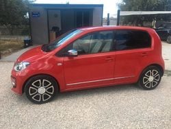 Rosso Usata 2013 VW up! Due volumi | 7600 € (Molto cara)