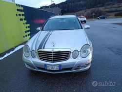 Grigio Usata 2010 Mercedes E320 Tre volumi | 3200 €