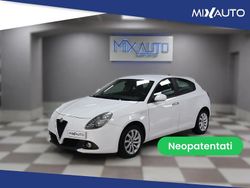 Bianco Usata 2017 Alfa Romeo Giulietta Tre volumi | 9500 € (Buon prezzo)
