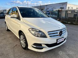 Bianco Usata 2014 Mercedes B200 Monovolume | 5490 € (Buon prezzo)