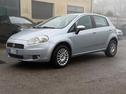 Grigio Usata 2008 Fiat Grande Punto Dynamic Due volumi | 1650 € (Ottimo prezzo)