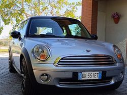 Grigio Usata 2007 Mini ONE Due volumi | 4000 € (Molto cara)